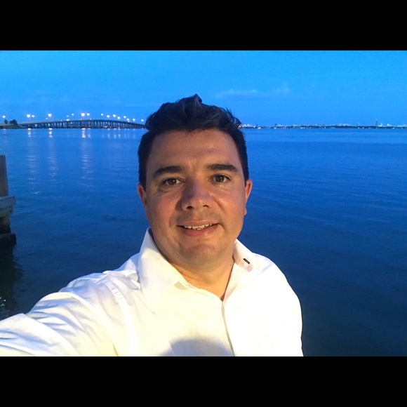 Meet your Posher, Diego - Picture 1 of 1